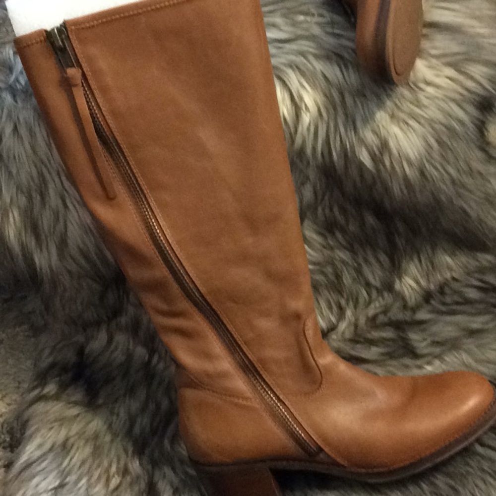 Lucky Brand Tall Heston Boots - Picture 5 of 9